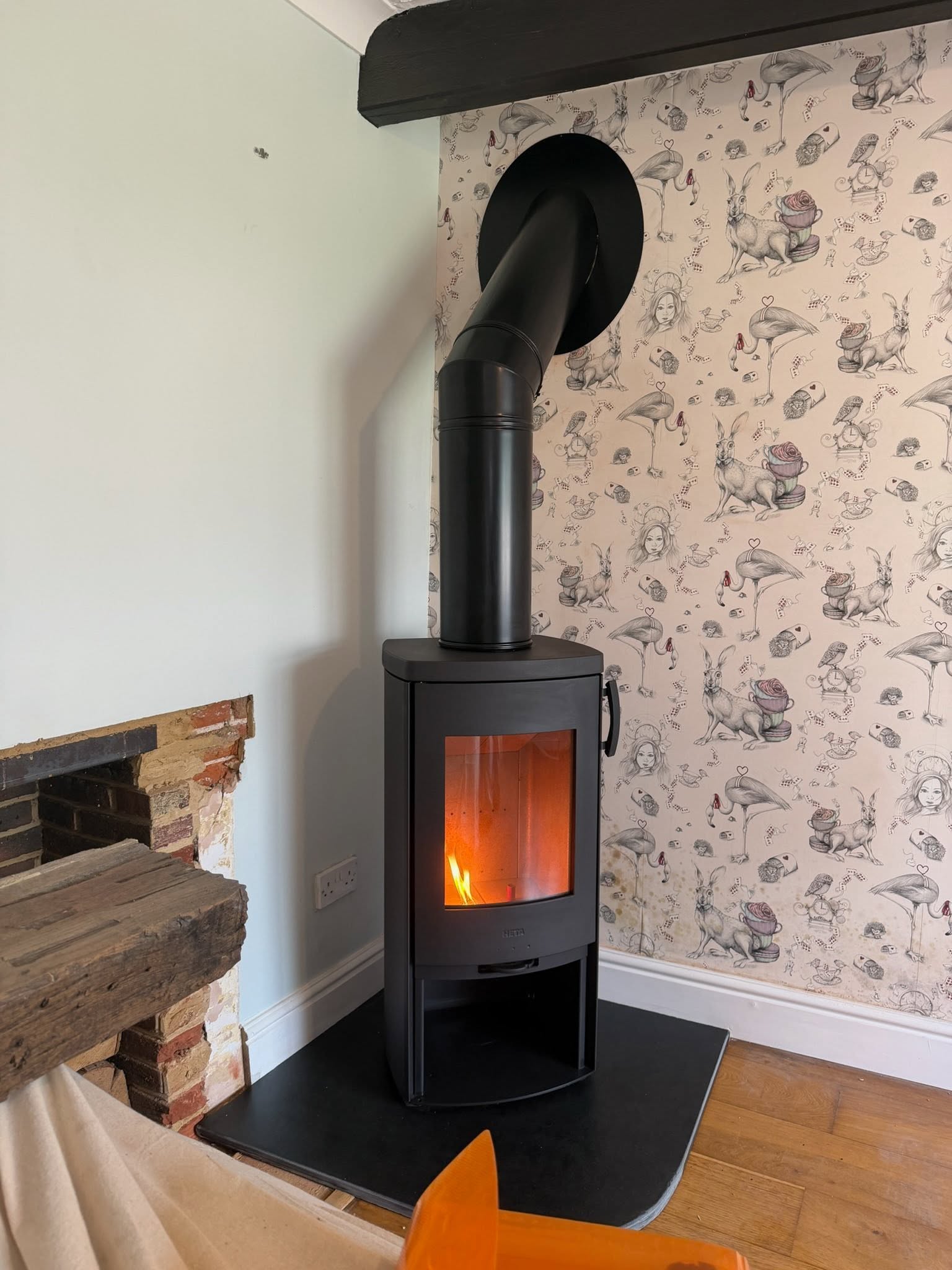 Wood burner and fireplace installation